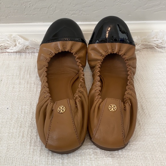 Tory Burch Tan Cap Toe Flats Size 8.5 - Picture 5 of 7